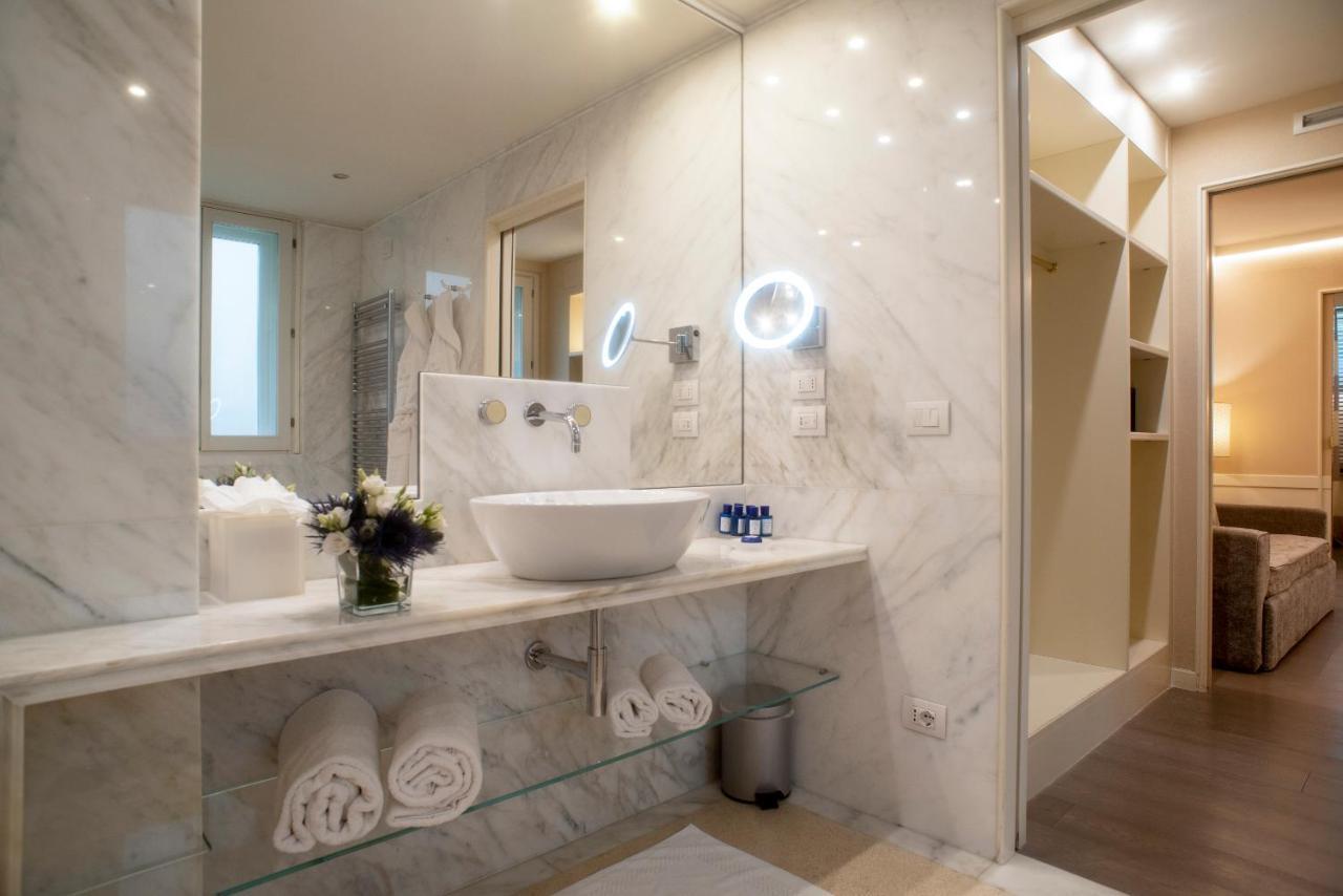 Ponte Vecchio Suites & Spa Флоренция Екстериор снимка
