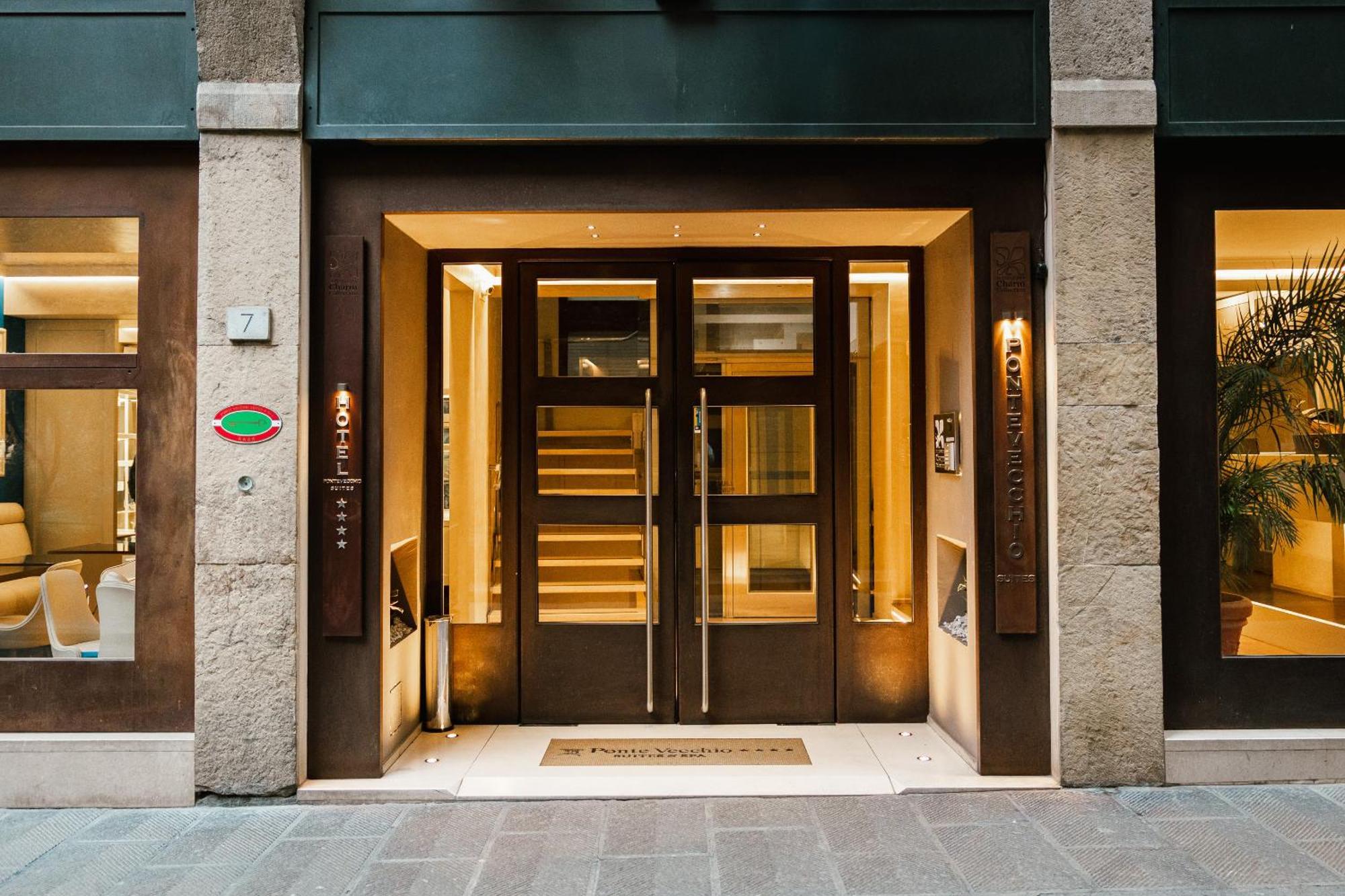 Ponte Vecchio Suites & Spa Флоренция Екстериор снимка